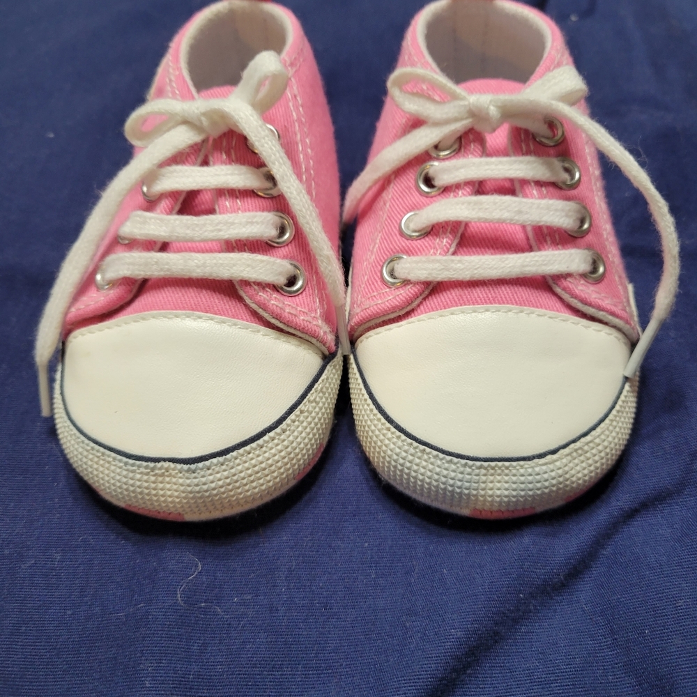 Toddler girl Baby Converse size 3 pink sneakers